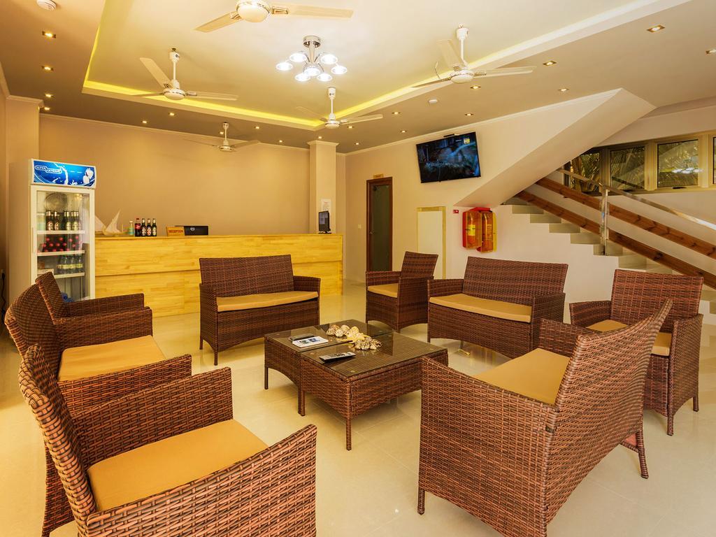 White Sand Lodge Maafushi Eksteriør billede