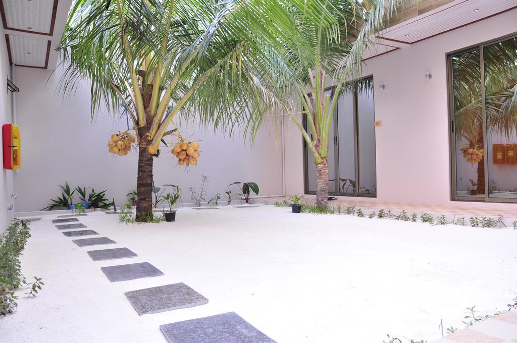 White Sand Lodge Maafushi Eksteriør billede